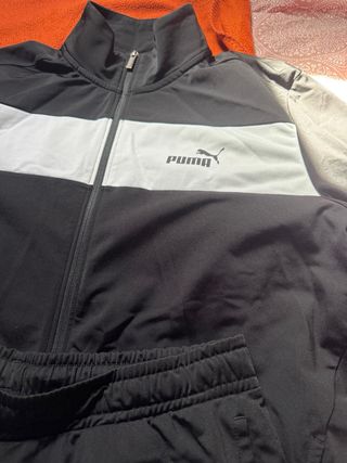 Conjunto deportivo Puma negro y blanco
