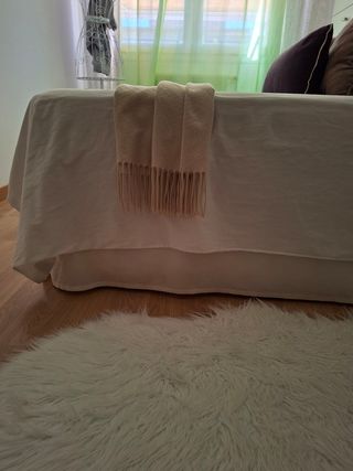 Canapé abatible con cajones beige