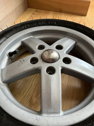Rueda y Llanta Vespa LX