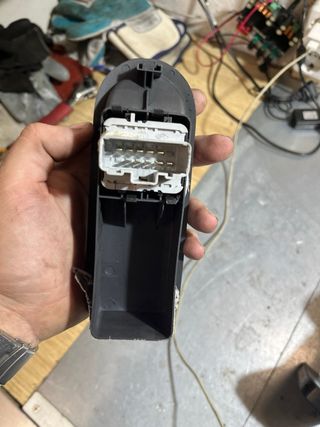 Botón elevalunas Megane 2
