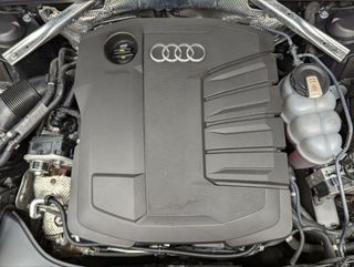 Audi A4 AVANT 30TDI 2.0 TDI S-LINE S-TRONIC