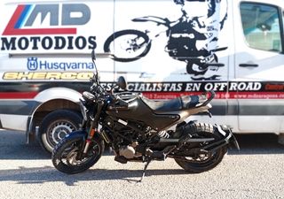 HUSQVARNA SVARTPILEN 125