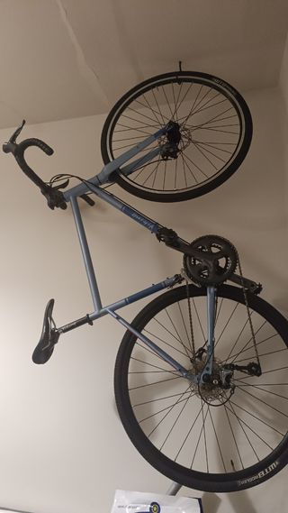Bicicleta carretera Viking azul 1 año uso
