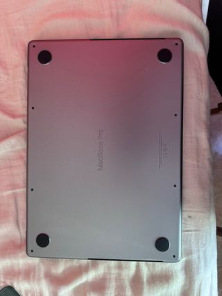 MacBook Pro 16 2023 16GB casi nuevo