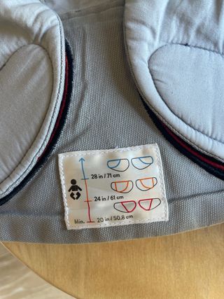 Mochila Ergobaby gris