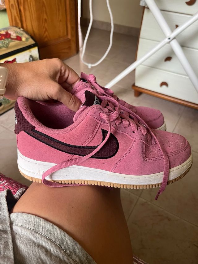 Nike Air Force 1 Rosa Fuerte