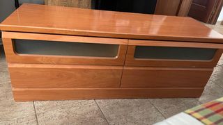 Mueble de madera para dormitorio