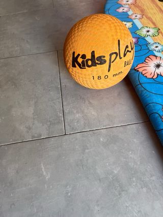 Tabla surf y pelota infantil