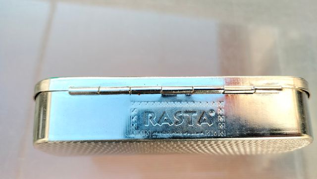 Pitillera vintage metálica plateada