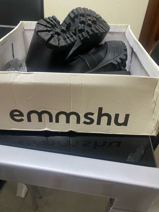 Zapatos negros de mujer