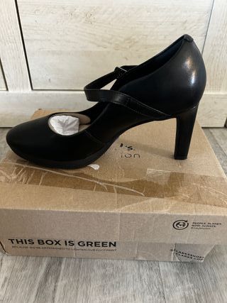 Clarks Ambyr Shine Zapatos Tacón Talla 38