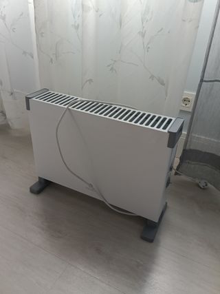 Radiador pequeño blanco