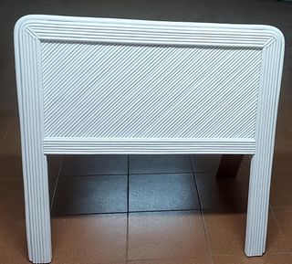 Cabezal de bambú y madera blanco