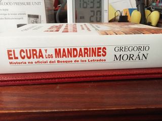El cura y los mandarines (Historia no oficial d...