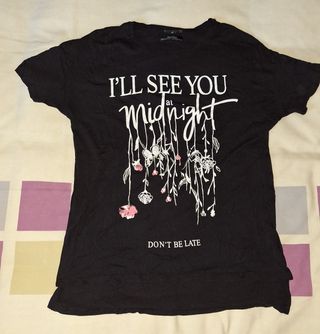 Camiseta Bershka, negra, talla S
