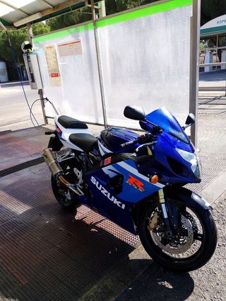 Suzuki GSXR 600 acetaria cambio por moto de enduro