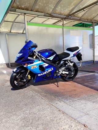 Suzuki GSXR 600 acetaria cambio por moto de enduro