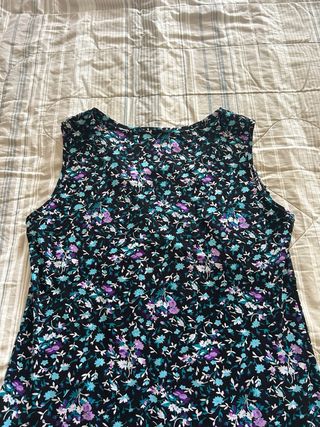 Abito floreale con spalline larghe