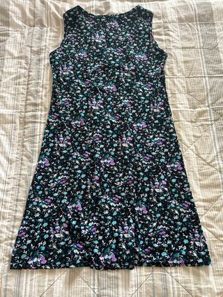 Abito floreale con spalline larghe