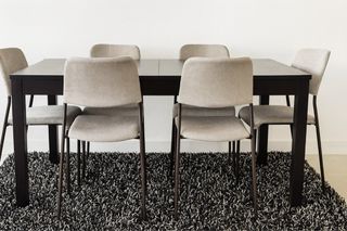 urge Mesa de comedor y 6 sillas