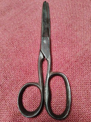 Tijeras antiguas de metal