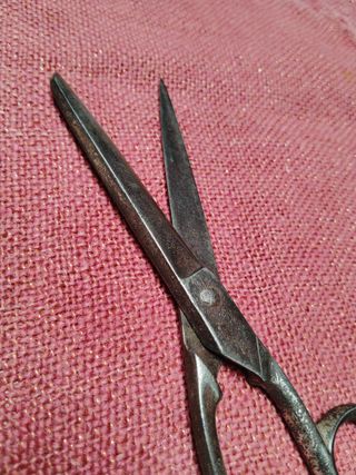 Tijeras antiguas de metal