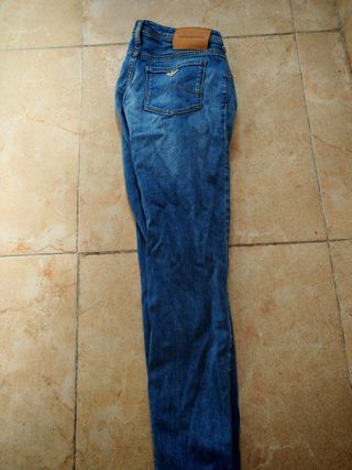 Vaqueros Emporio Armani Azules