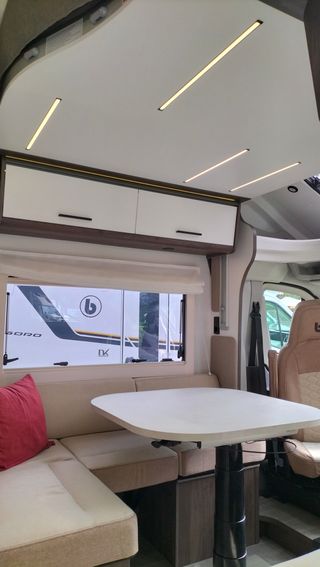 Benimar Perfilada Tessoro 444 5 plazas Garaje