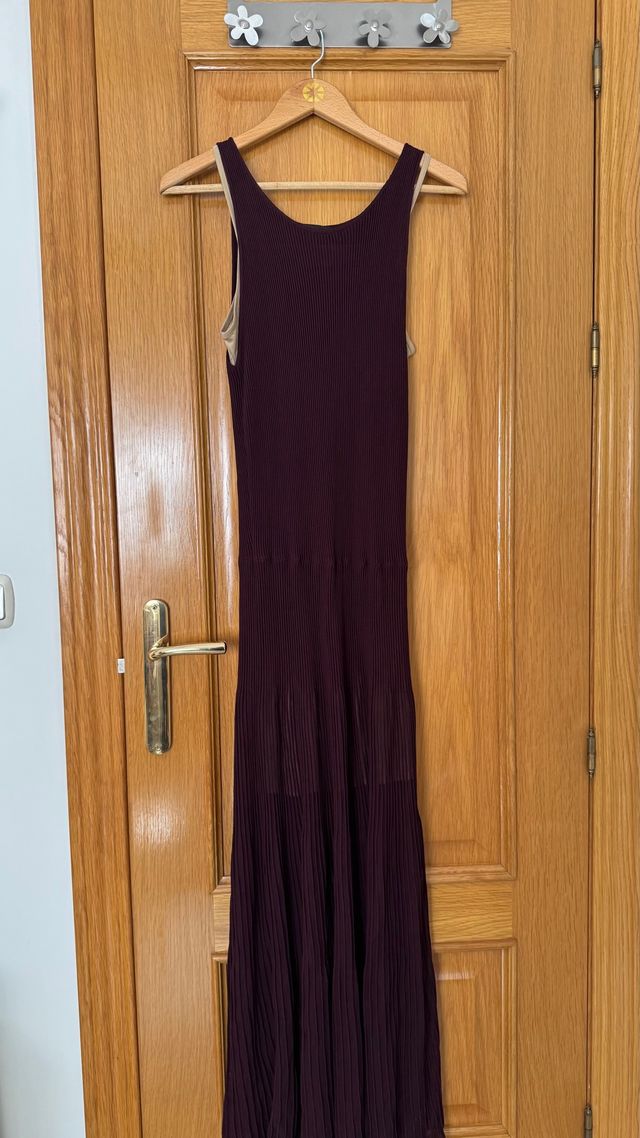 Vestido largo Zara berenjena
