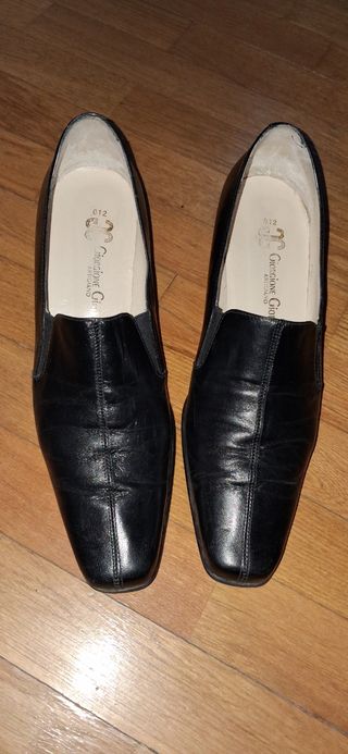 Zapatos de piel Giorgione Giotto negros.