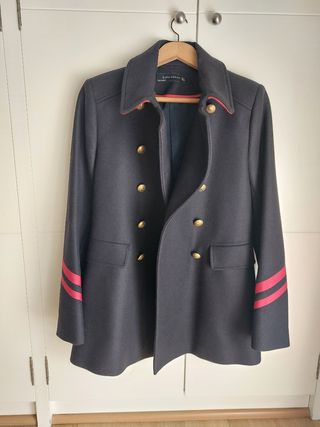 Chaquetón tipo militar Zara