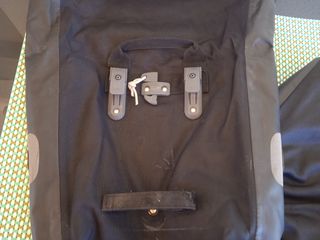 Alforjas automáticas para bicicleta.
Impermeables.
