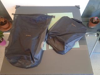 Alforjas automáticas para bicicleta.
Impermeables.