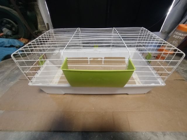 Jaula cobaya o conejo blanca y verde