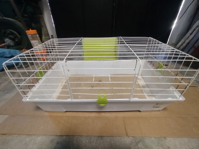 Jaula cobaya o conejo blanca y verde
