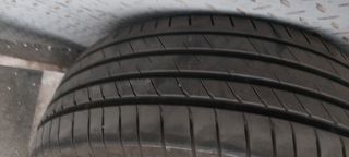 Neumático 225/55 R18 102Y