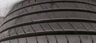 Neumático 225/55 R18 102Y