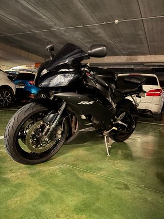 Yamaha R6 SOLO HOY