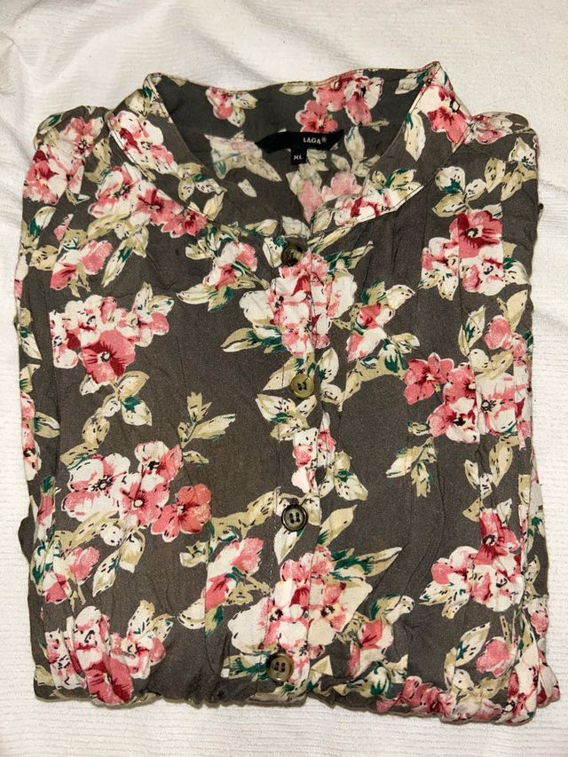 Camisa Laga floral XL