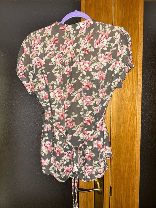 Camisa Laga floral XL