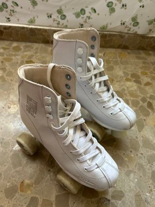 Patines de 4 ruedas blancos talla 36