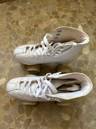 Patines de 4 ruedas blancos talla 36