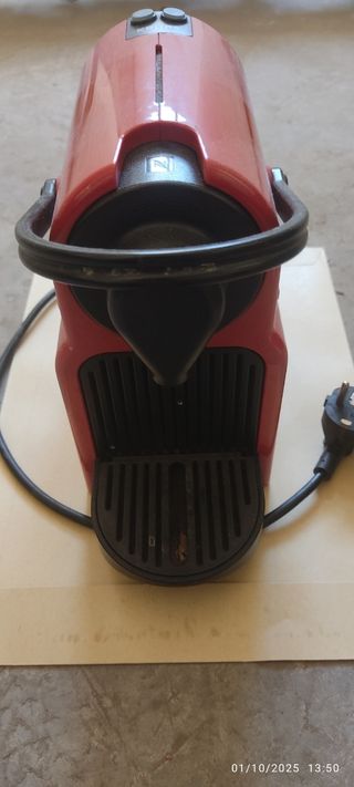 Cafetera Nespresso Krups Roja Averiada