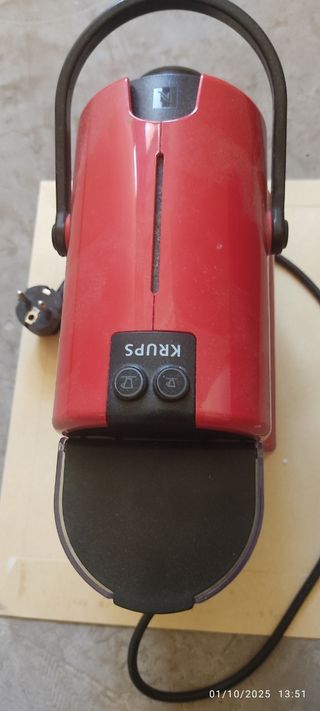 Cafetera Nespresso Krups Roja Averiada
