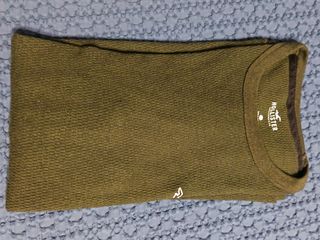Jersey Hollister Verde Talla XS