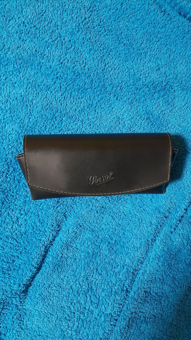 Porta occhiali Persol nero