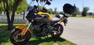 Kawasaki Versys 650 Negra y Amarilla