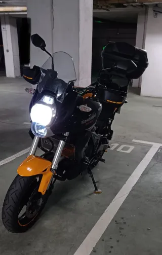 Kawasaki Versys 650 Negra y Amarilla