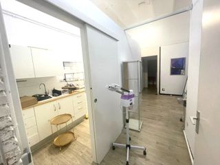 R- 7938969 Traspaso Peluquería Eixample Izquierdo