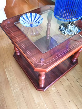 Mesa de centro de madera y cristal